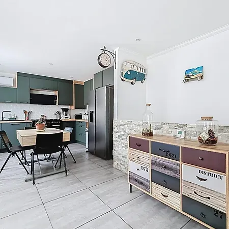 Дом отдыха Cosy House With Garden Near Paris